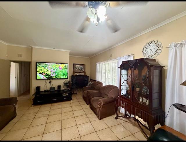 3 BEDROOM HOUSE FOR SALE IN BIRDSWOOD